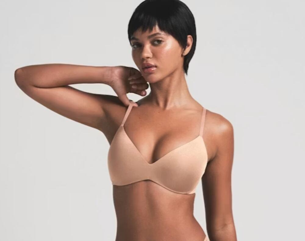 Skims Wireless Form Plunge Bra Push Up Sienna 36C